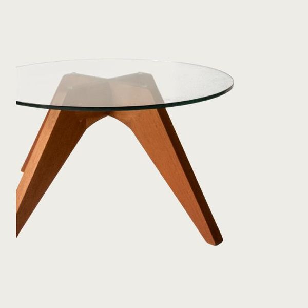 Mesa de centro con vidrio